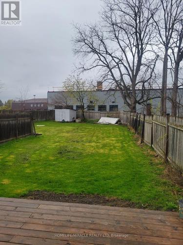 15 Brown Street, Belleville, ON - Outdoor With Backyard