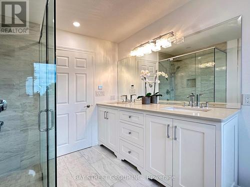 5173 Rice Lake Drive N, Hamilton Township, ON - Indoor Photo Showing Bathroom