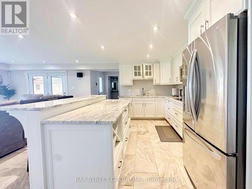 5173 Rice Lake Drive N, Hamilton Township (Bewdley), ON - Indoor Photo Showing Kitchen With Stainless Steel Kitchen