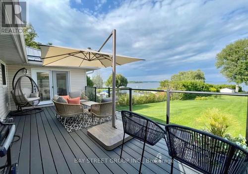 5173 Rice Lake Drive N, Hamilton Township, ON - Outdoor With Deck Patio Veranda With Exterior