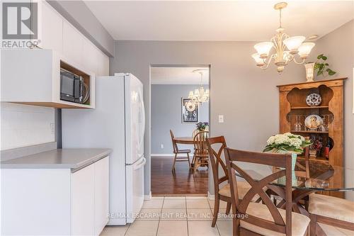 6 Westbury Drive, St. Catharines, ON - Indoor Photo Showing Dining Room