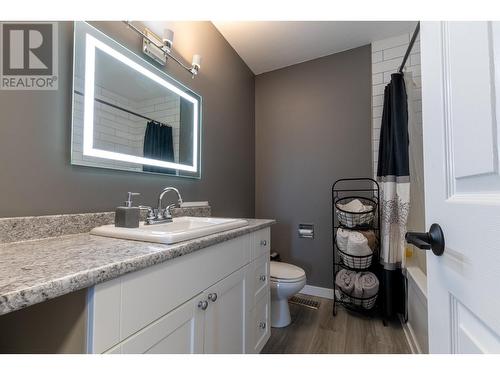 5453 Lehman Street, Prince George, BC - Indoor Photo Showing Bathroom