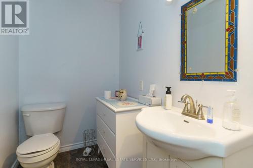 27 John Street, Burk'S Falls, ON - Indoor Photo Showing Bathroom