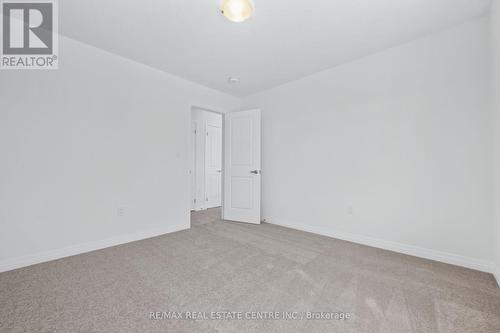 216 Newman Drive, Cambridge, ON - Indoor Photo Showing Other Room