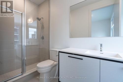 76 - 10 Windward Drive, Grimsby, ON - Indoor Photo Showing Bathroom