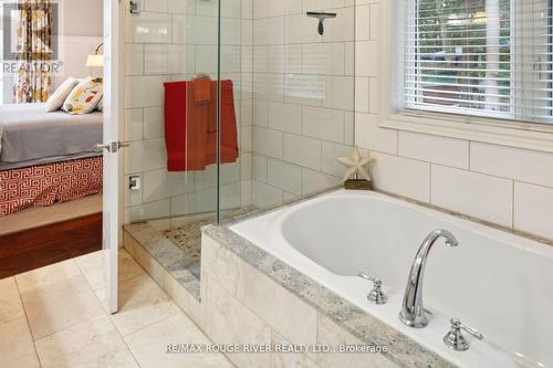 2-1456 Acton Island Road, Muskoka Lakes, ON - Indoor Photo Showing Bathroom