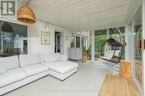 1 Terry Court, Halton Hills, ON - Outdoor With Deck Patio Veranda