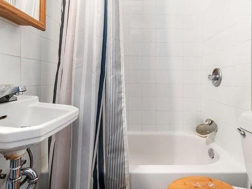 Bathroom - 3473  - 3477 Rue Adam, Montréal (Mercier/Hochelaga-Maisonneuve), QC - Indoor Photo Showing Bathroom