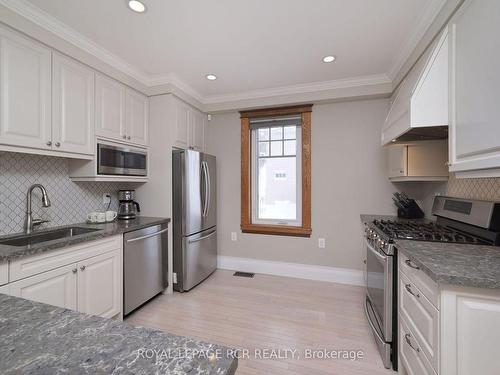 256 Broadway Ave, Orangeville, ON - Indoor Photo Showing Kitchen With Stainless Steel Kitchen