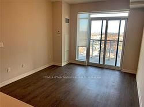 1013-2550 Eglinton Ave W, Mississauga, ON - Indoor Photo Showing Other Room