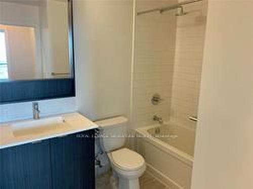 1013-2550 Eglinton Ave W, Mississauga, ON - Indoor Photo Showing Bathroom