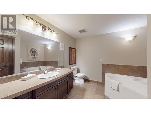 600 Bighorn Boulevard Unit# 616 D, Radium Hot Springs, BC - Indoor Photo Showing Bathroom