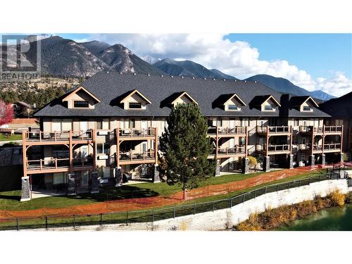 600 Bighorn Boulevard Unit# 616 D, Radium Hot Springs, BC - Outdoor With Facade