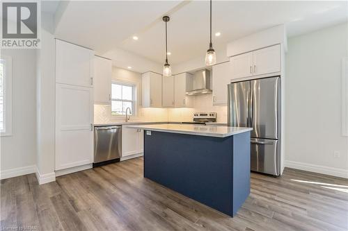 297 Hill Street E, Fergus, ON - Indoor Photo Showing Kitchen With Upgraded Kitchen