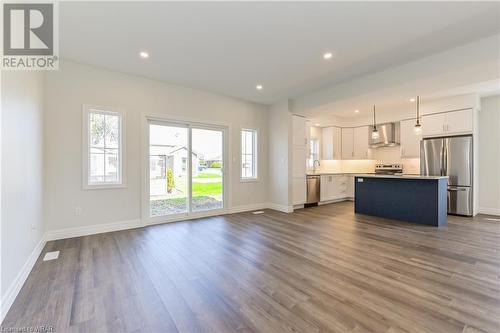 297 Hill Street E, Fergus, ON - Indoor Photo Showing Kitchen