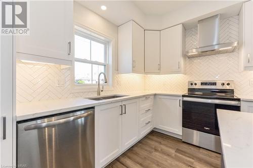 297 Hill Street E, Fergus, ON - Indoor Photo Showing Kitchen With Double Sink With Upgraded Kitchen