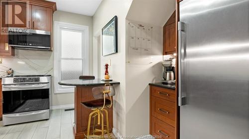 759 Chilver Road, Windsor, ON - Indoor Photo Showing Kitchen