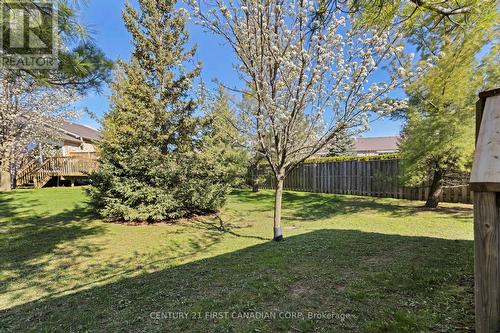 55 - 588 Thistlewood Drive E, London, ON - Outdoor