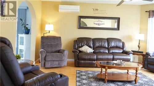 12 Macintosh Crescent, Linton Corner, NB - Indoor Photo Showing Living Room
