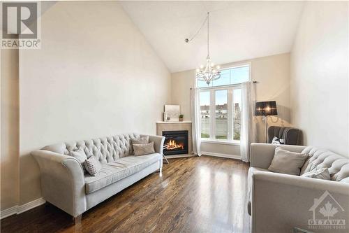 977 Markwick Crescent, Ottawa, ON - Indoor Photo Showing Living Room With Fireplace