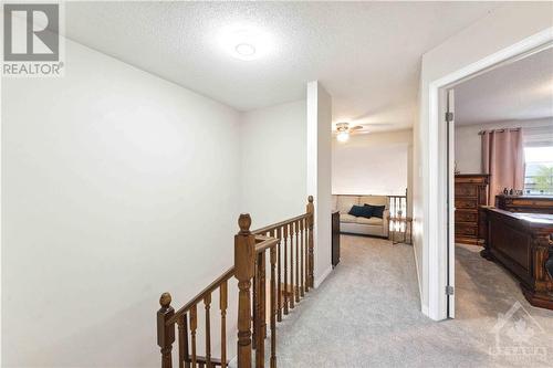 977 Markwick Crescent, Ottawa, ON - Indoor Photo Showing Other Room