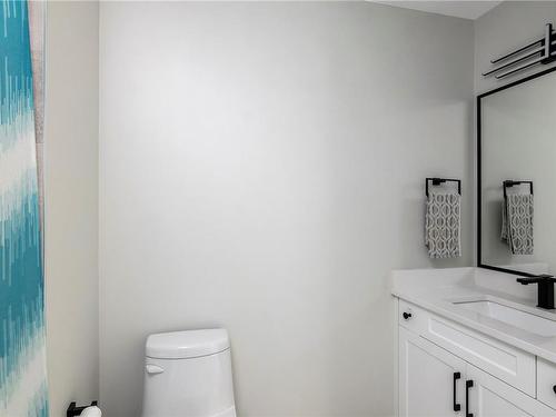 3-3120 Washington Ave, Victoria, BC - Indoor Photo Showing Bathroom