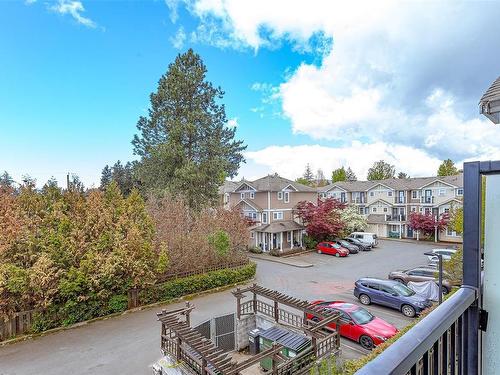 209-2685 Deville Rd, Langford, BC - Outdoor