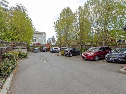 209-2685 Deville Rd, Langford, BC - Outdoor
