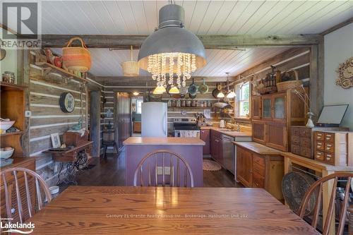 1429 Tamarack Lake Road, Highlands East, ON - Indoor Photo Showing Dining Room