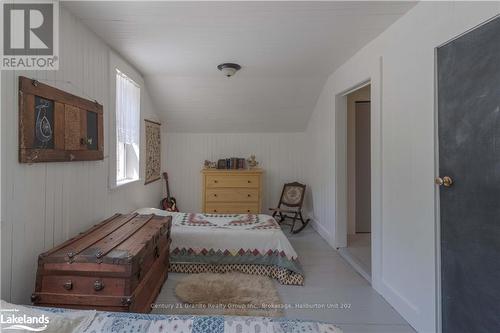 1429 Tamarack Lake Road, Highlands East, ON - Indoor Photo Showing Bedroom