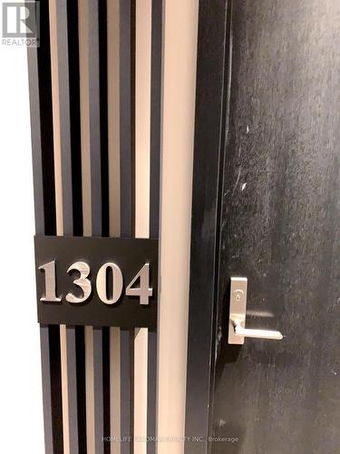 1304 - 81 Wellesley Street E, Toronto, ON -  Photo Showing Other Room