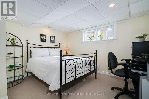 17 Burdock Lane, Toronto, ON - Indoor Photo Showing Bedroom