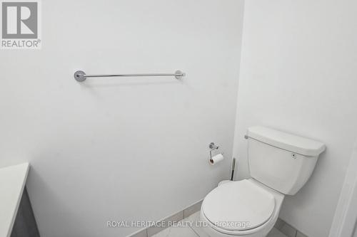 1614 - 1480 Bayly Street, Pickering, ON - Indoor Photo Showing Bathroom