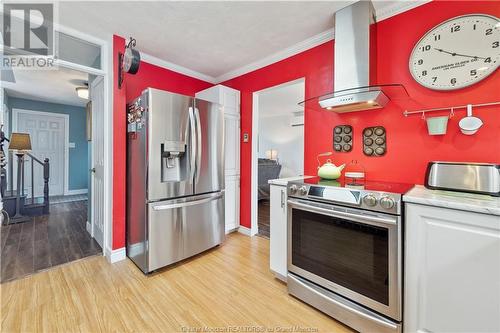 7 Fifth St, Moncton, NB - Indoor Photo Showing Kitchen