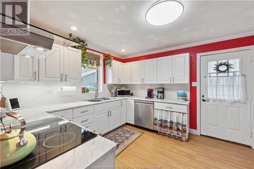 7 Fifth St, Moncton, NB - Indoor Photo Showing Kitchen With Double Sink