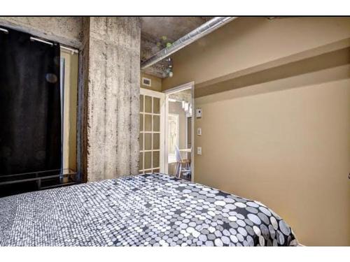 Bedroom - 401-366 Rue Mayor, Montréal (Ville-Marie), QC - Indoor Photo Showing Bedroom