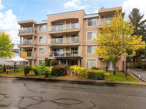 301-1632 Crescent View Dr, Nanaimo, BC - Outdoor With Balcony With Facade