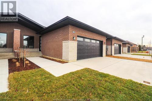 668 Lily Mac Boulevard, Windsor, ON - Outdoor