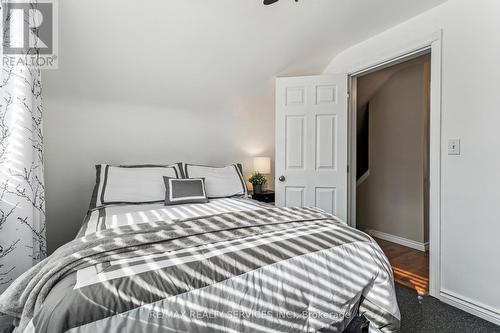15 Avonmore Street, Brampton, ON - Indoor Photo Showing Bedroom