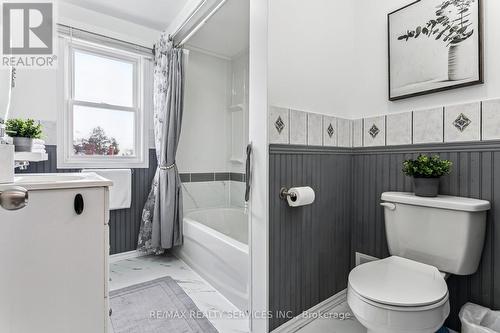 15 Avonmore Street, Brampton, ON - Indoor Photo Showing Bathroom
