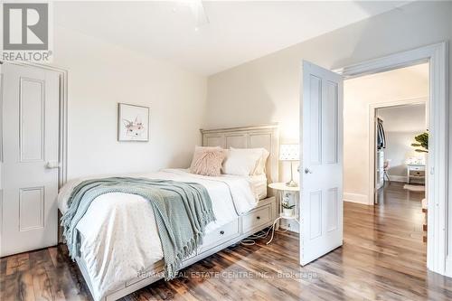 3015 Dundas Street, Burlington, ON - Indoor Photo Showing Bedroom