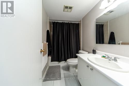1616 - 145 Hillcrest Avenue, Mississauga, ON - Indoor Photo Showing Bathroom