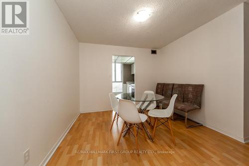 1616 - 145 Hillcrest Avenue, Mississauga, ON - Indoor Photo Showing Dining Room