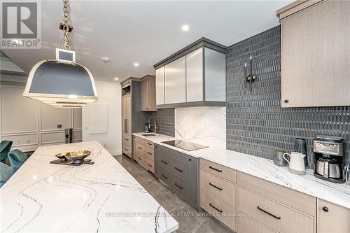 1303 - 2060 Lakeshore Road, Burlington, ON - Indoor Photo Showing Kitchen With Upgraded Kitchen