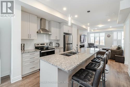 236 Royal Northern Path, Oshawa, ON - Indoor Photo Showing Kitchen With Stainless Steel Kitchen With Double Sink With Upgraded Kitchen