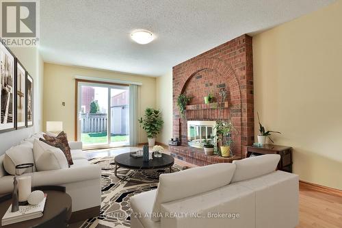 573 Chancellor Drive, Vaughan, ON - Indoor Photo Showing Living Room With Fireplace