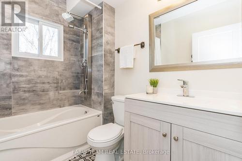 152 Silver Birch Crescent, Tay, ON - Indoor Photo Showing Bathroom