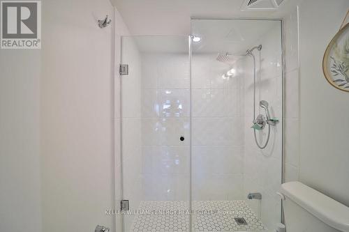 820 - 2635 William Jackson Drive, Pickering, ON - Indoor Photo Showing Bathroom