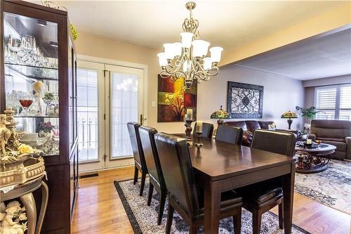 127 Gardiner Drive, Hamilton, ON - Indoor Photo Showing Dining Room