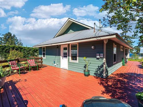 7163 Peterson Rd, Lantzville, BC - Outdoor With Deck Patio Veranda With Exterior